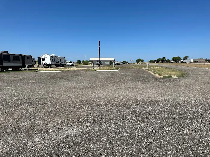 RockSprings 380 RV Park Picture 6