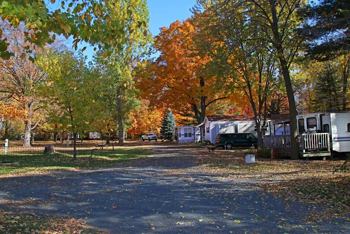 Wildwood RV Park & Campground Picture 9