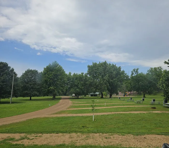 Soldiers & Sailors Campground Sanborn MN Picture 2