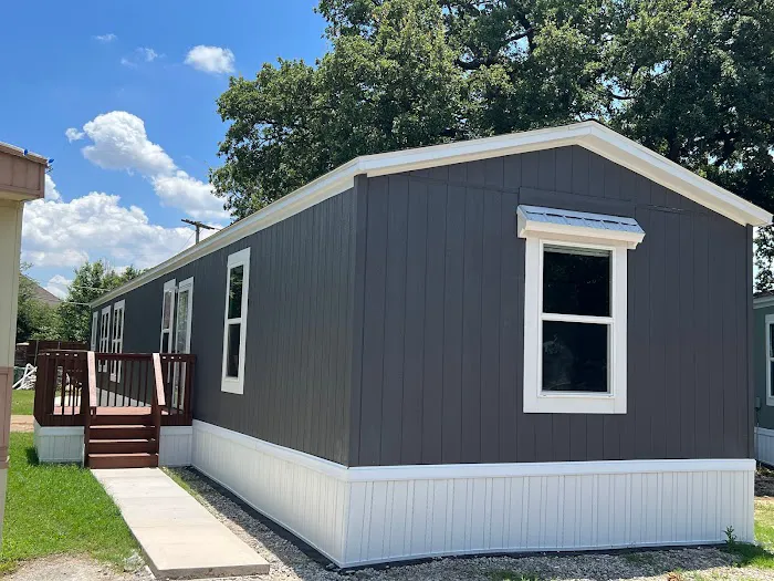 Oakleaf Mobile Home Park Picture 4