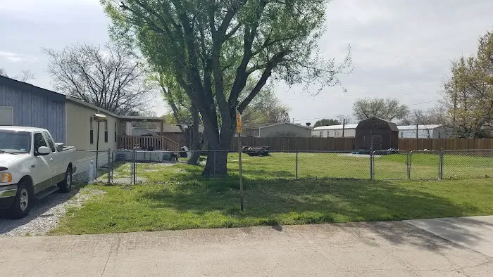 Golden Triangle Estates Picture 4
