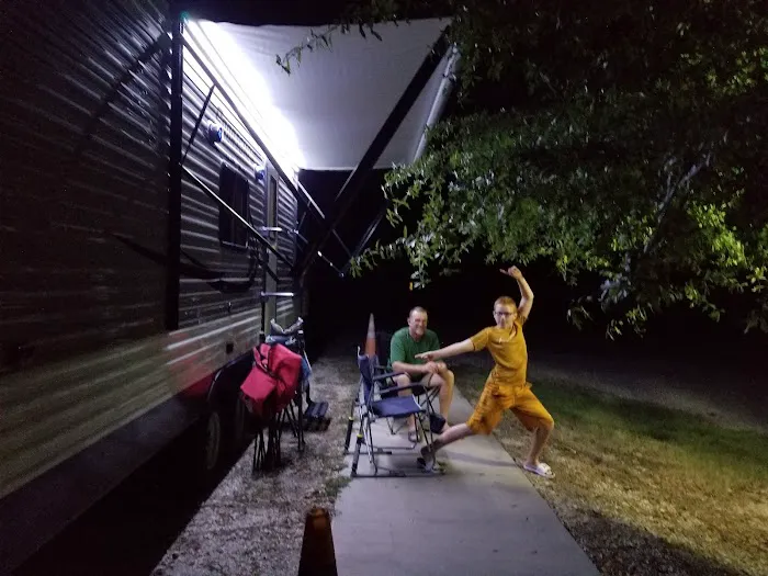 Piney Ridge RV Park Picture 9