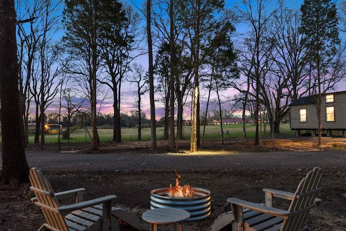 Los Pines Tiny Home & RV Community Picture 7