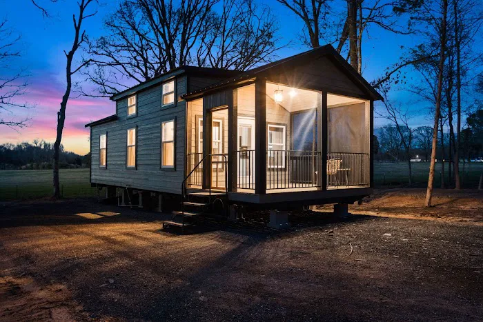 Los Pines Tiny Home & RV Community Picture 8
