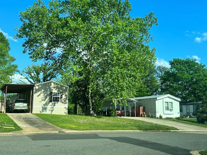 East Highland Mobile Home Community Picture 5