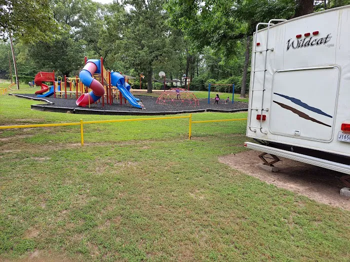 Reisor Rv & Trailer Park Picture 5