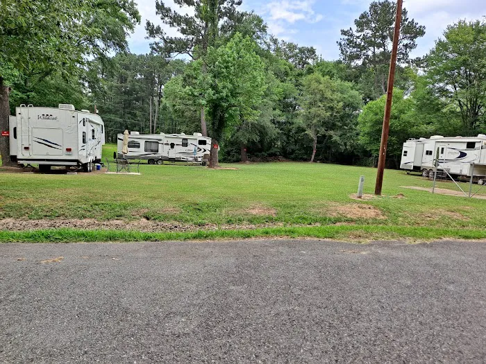 Reisor Rv & Trailer Park Picture 8