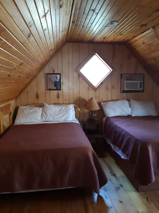 Sylamore Creek Camp Picture 3