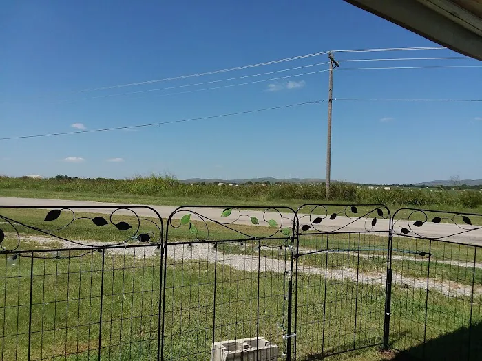 Slick Hills RV Park Picture 8