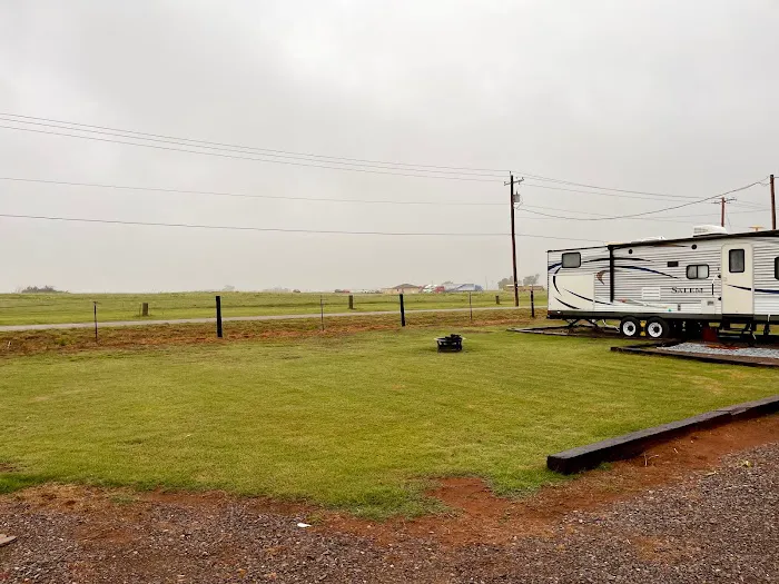 Fort Cobb RV Park and Storage Picture 9