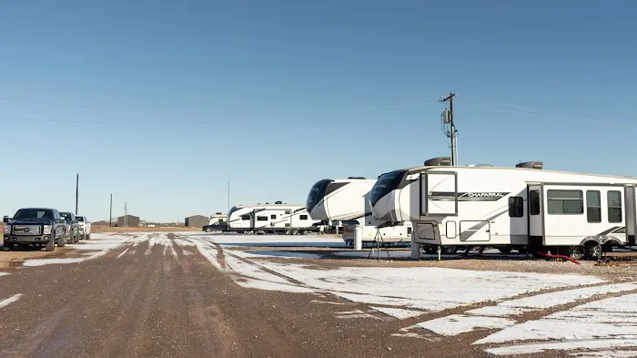Kingfisher RV Park & Storage Picture 3