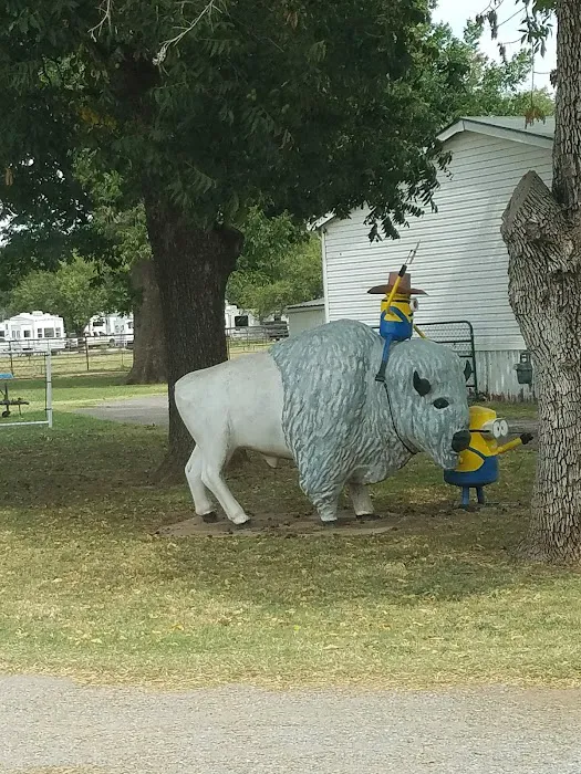 Sleepee Hollo RV Park - Kingfisher’s Premium RV Park Picture 7