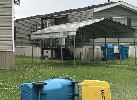 Cajun Grav Mobile Home Park