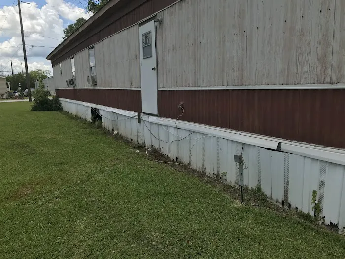 Cajun Grav Mobile Home Park Picture 7
