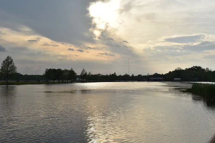 Poche's Rv Park & Fish-N-Camp Picture 3