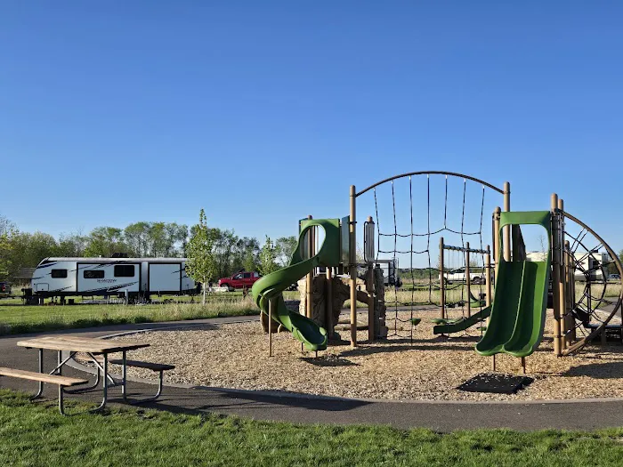 Bertram Chain of Lakes Campground Picture 3