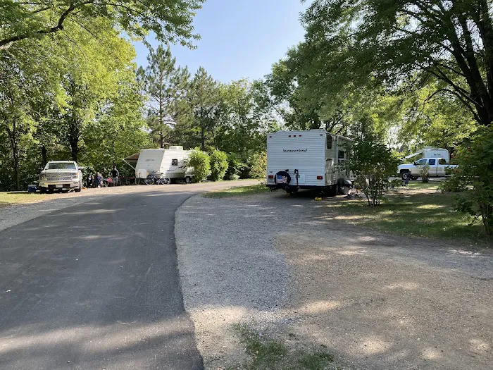 Collinwood Regional Park & Campground Picture 2