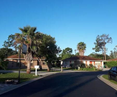 Tall Oaks of Naples