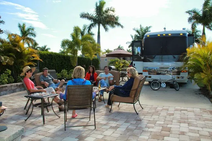 Naples Motorcoach RV Resort Picture 6