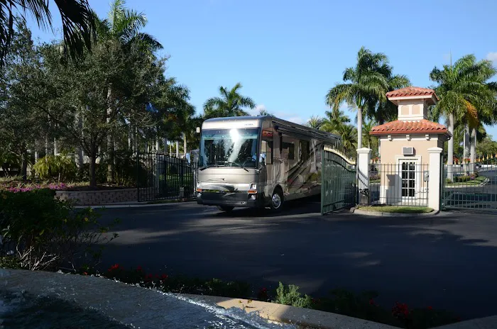 Naples Motorcoach RV Resort Picture 8