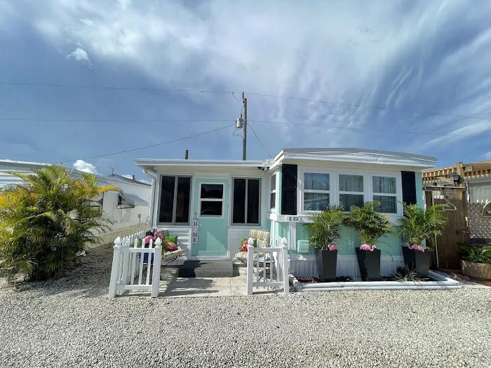 Naples Mobile Home & RV Park Picture 1