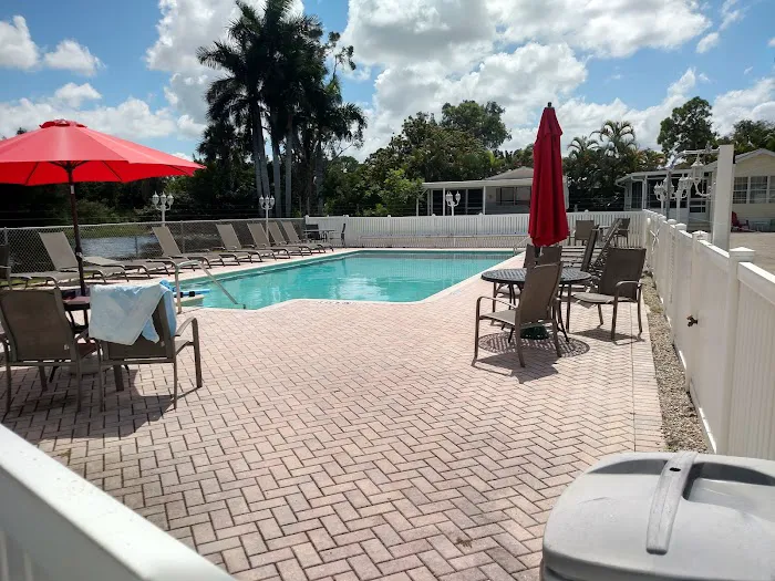 Naples Mobile Home & RV Park Picture 10