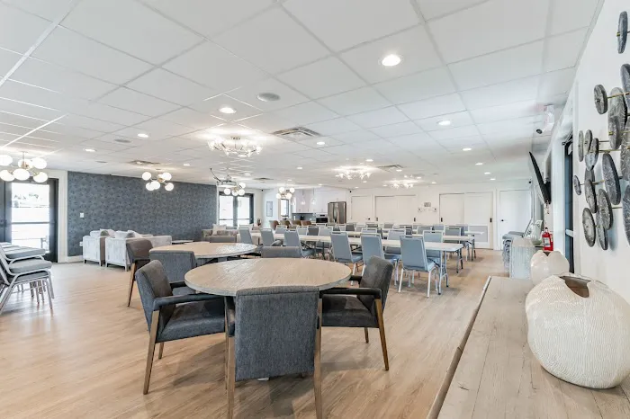 Tidewater 55+ Lifestyle Community Picture 10