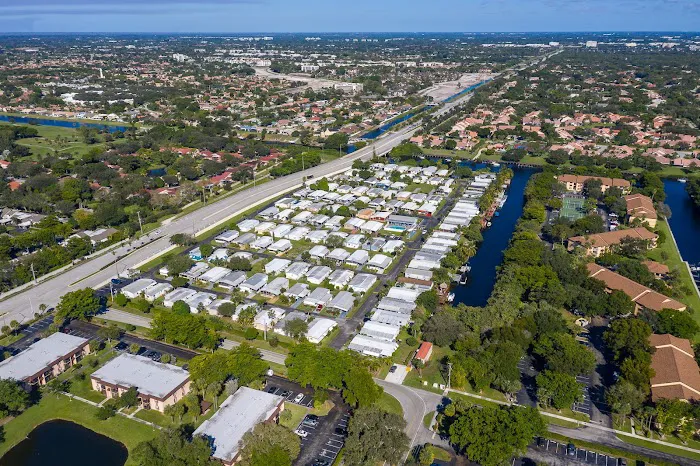 Tidewater 55+ Lifestyle Community Picture 2