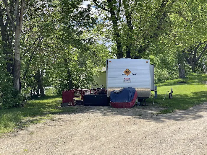 Sam Robinson Memorial Park & Campground Picture 3