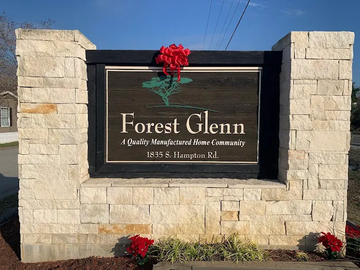 Forest Glenn Mobile Home Community Picture 1