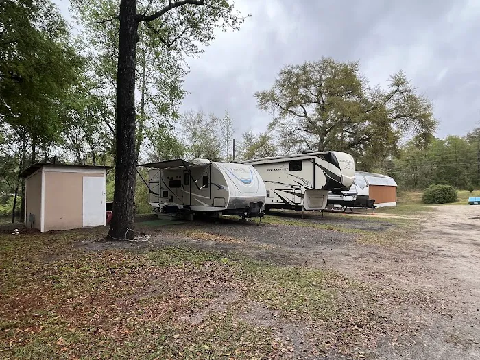 Riverfront RV and Campground Picture 6