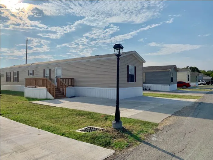 Newark Mobile Home Community Picture 1