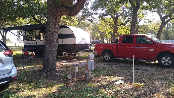 Shady Oaks RV Park Picture 4