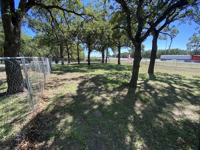 Shady Oaks RV Park Picture 8