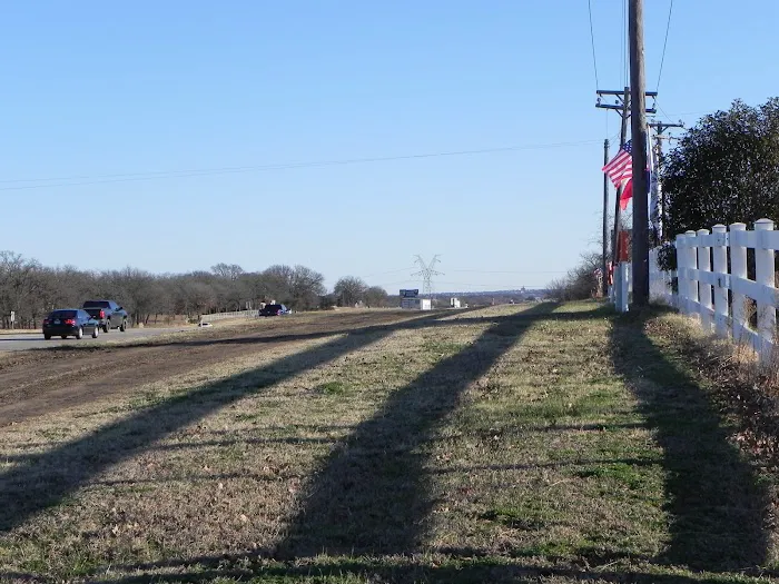 Alvord Oaks RV Park Picture 4