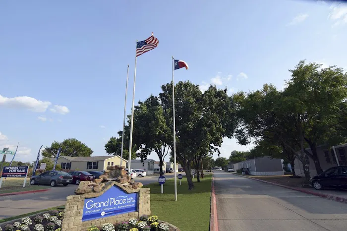 Grand Place Manufactured Home Community Picture 8