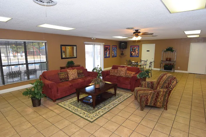 Grand Place Manufactured Home Community Picture 3