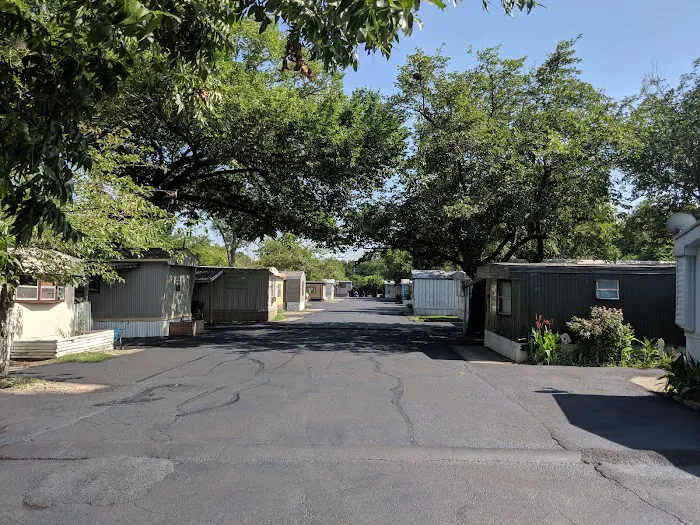 North Richland Hills Mobile Home Park Picture 10