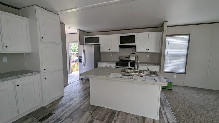 Ponderosa Mobile Home Park Picture 6
