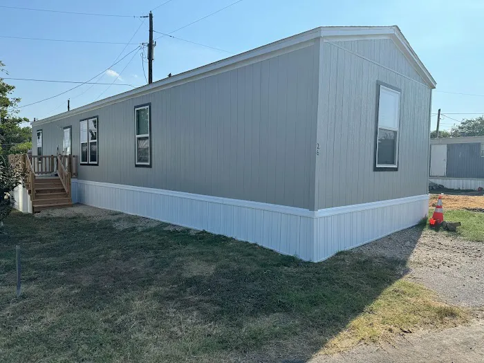 Ponderosa Mobile Home Park Picture 9