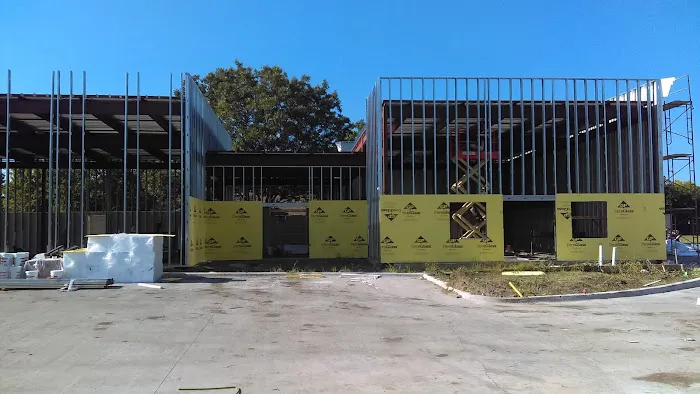 Leisure Living Mobile Home Park Picture 10