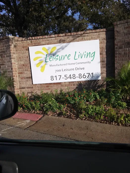 Leisure Living Mobile Home Park Picture 4