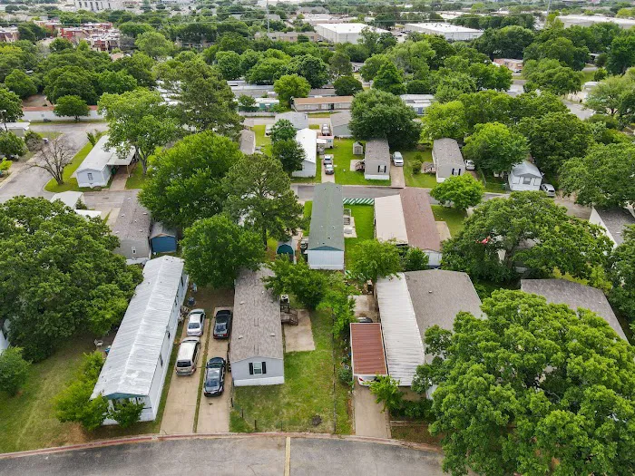 Los Robles Mobile Home Park Picture 10