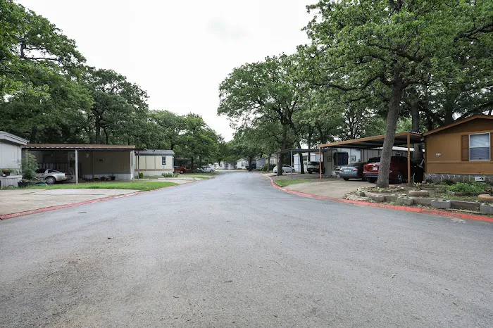 Los Robles Mobile Home Park Picture 3
