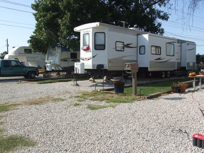 Shady Grove RV Park Picture 3