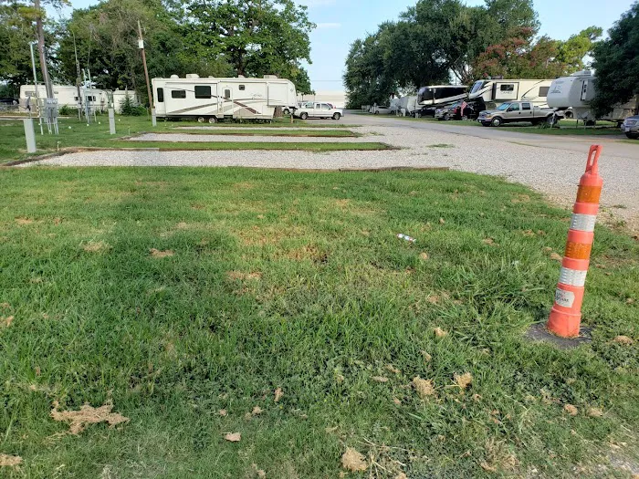 Shady Grove RV Park Picture 4