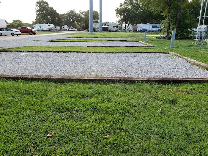 Shady Grove RV Park Picture 6