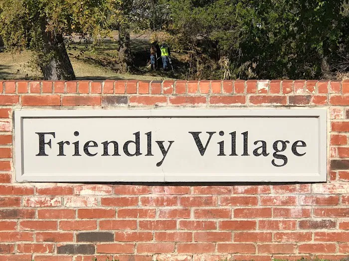 Friendly Village Arlington Picture 9