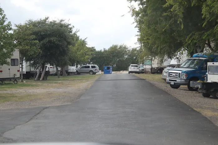 Fowler's RV Park Picture 4