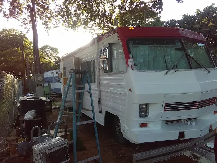Pat's Court RV Park Picture 1